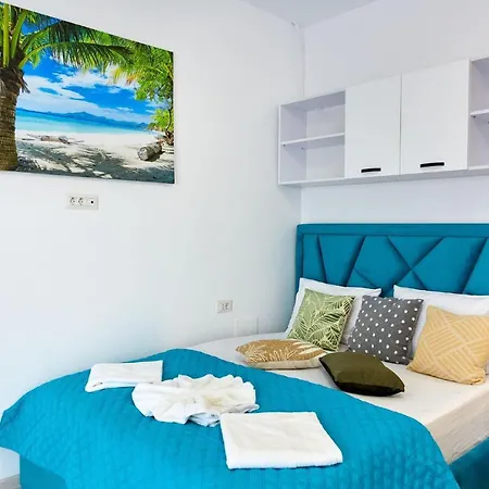 Bora Bora Tomis Apartment