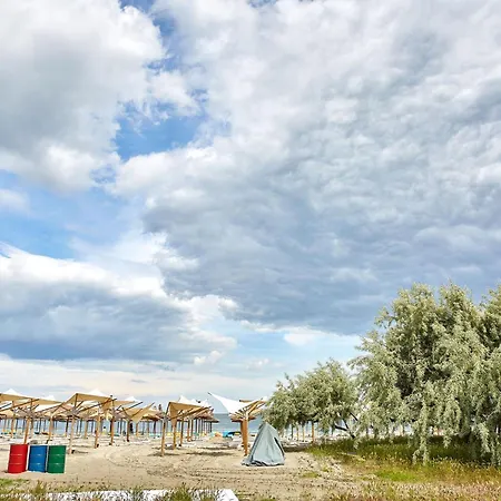 Bora Bora Tomis Mamaia Nord Navodari